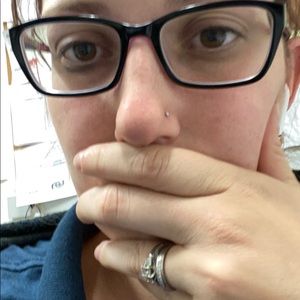 Meet your Posher, Courtney